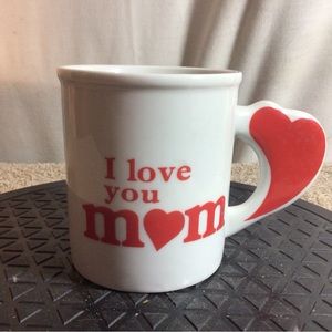 I LOVE YOU MOM White W/Red Lettering Ceramic Coffee/Tea Mug pre-owned